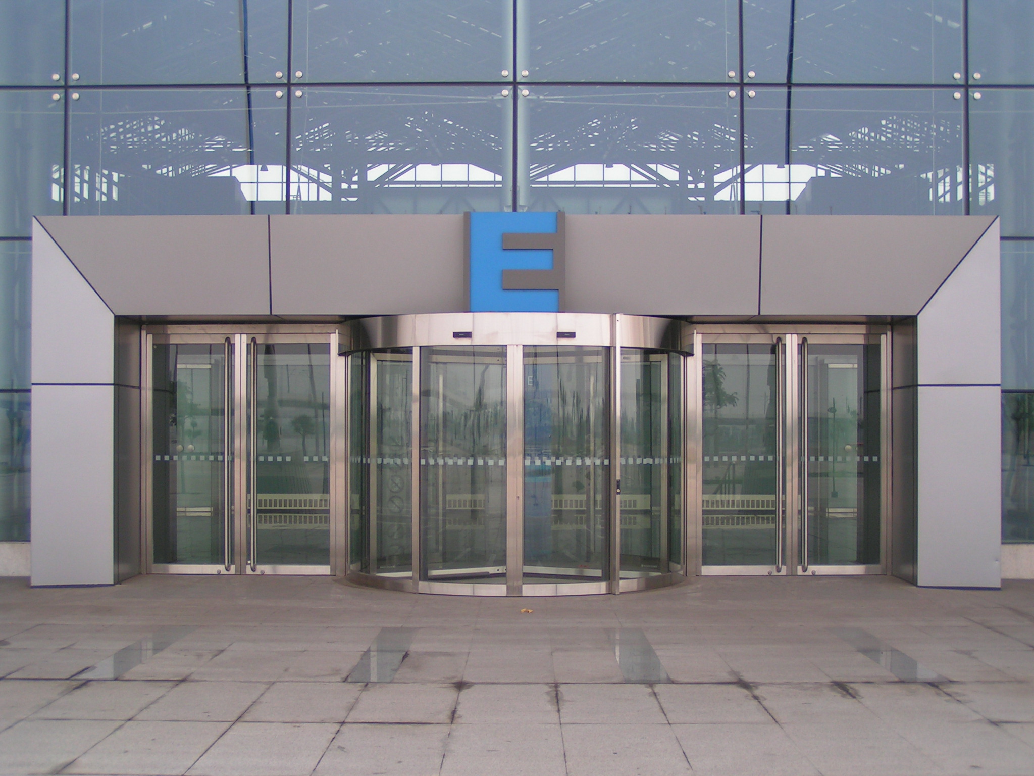 蘇州自動(dòng)門(mén)一站式解決方案 從西門(mén)子高端產(chǎn)品到本地專(zhuān)業(yè)服務(wù)